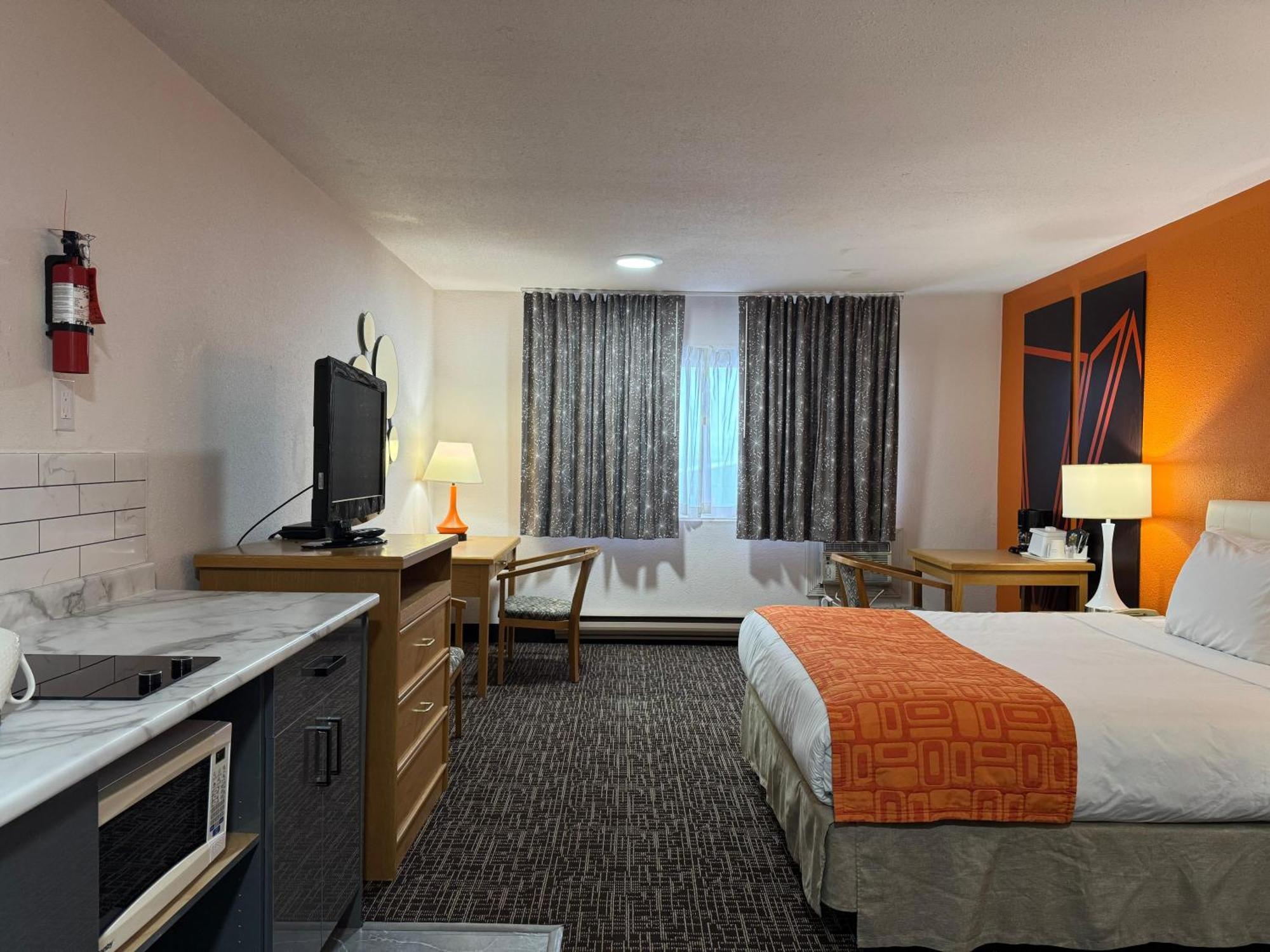 Howard Johnson By Wyndham Fort St. John Exteriör bild
